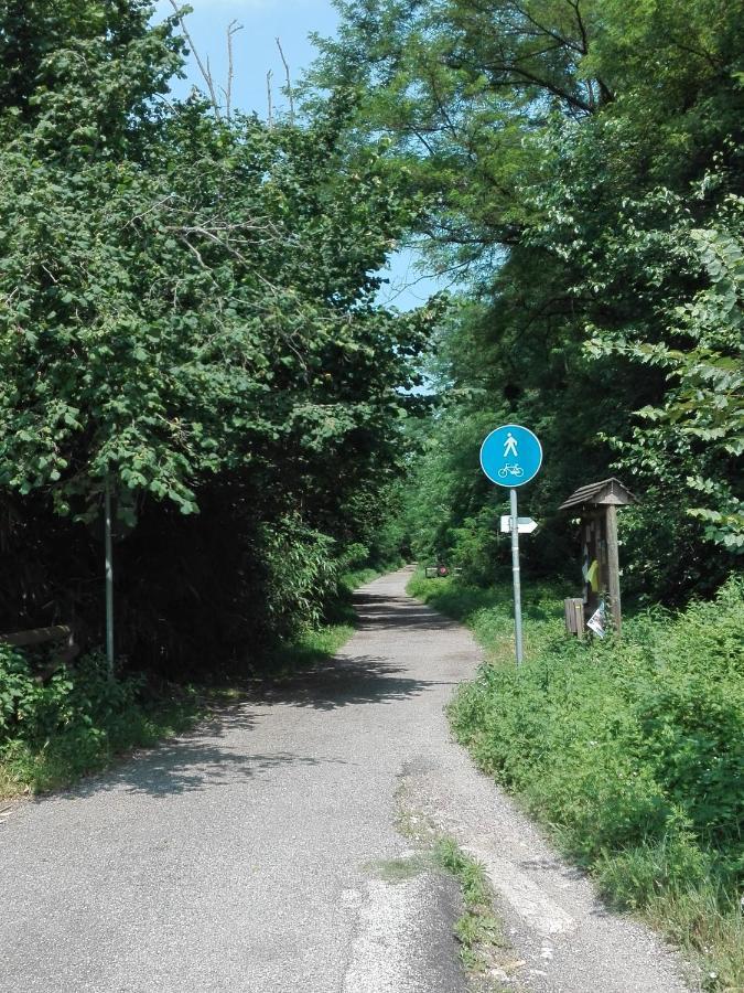 Il Casolare Del Medio Olona Bed & Breakfast Fagnano Olona Екстериор снимка