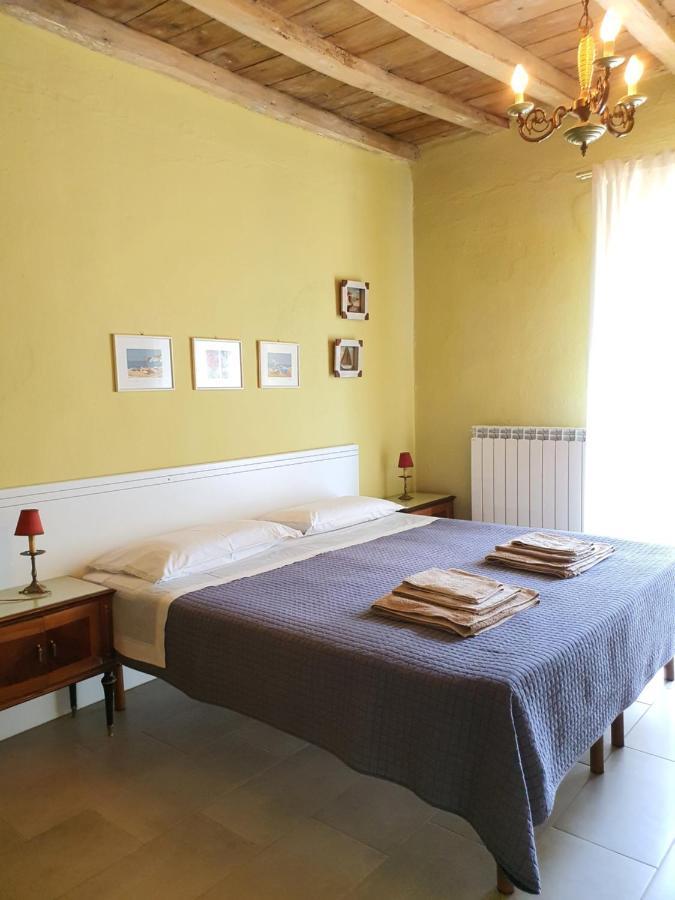 Il Casolare Del Medio Olona Bed & Breakfast Fagnano Olona Екстериор снимка